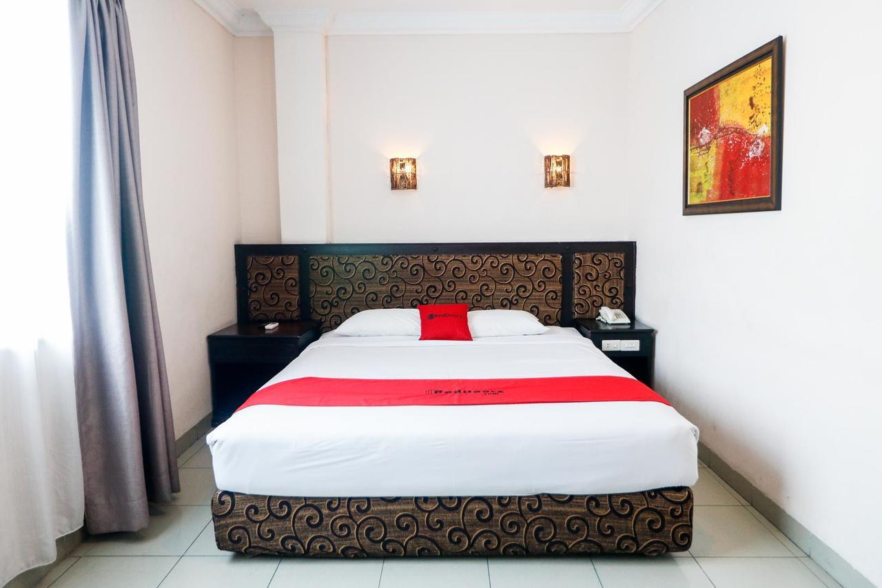 Reddoorz Plus @ Jalan Dr Sutomo Pekanbaru Eksteriør billede